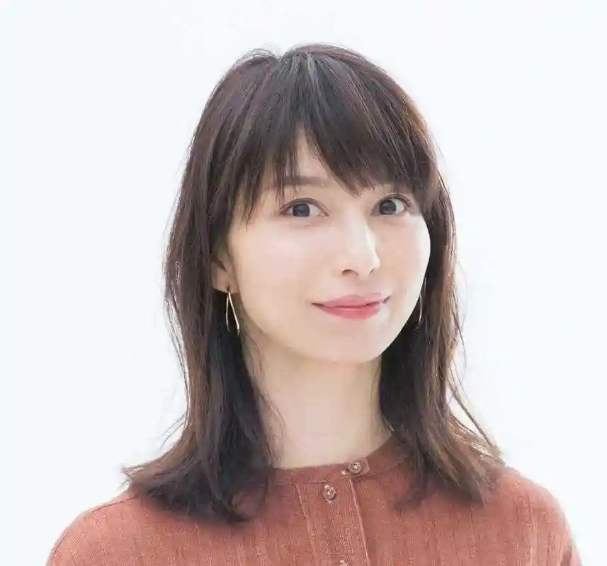 按照片的先后順序 日本排前十位的人气发型[鸡蛋] 我喜欢第八张的发型