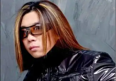 盘点娱乐圈留长发的男歌手个个都是实力派最后一位是90后偶像