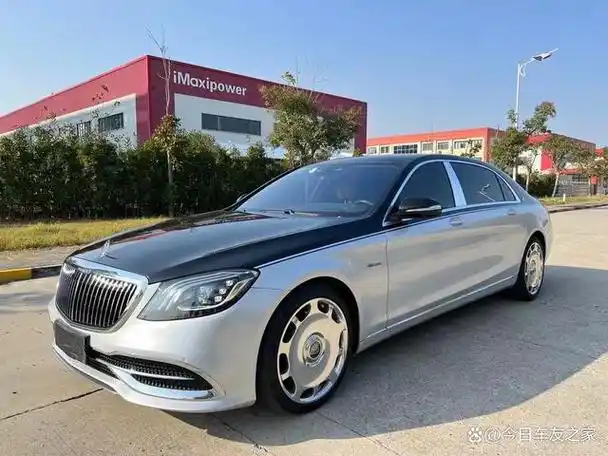 迈巴赫s450无疑是一款代表了豪华与性能的完美融合的车型,从外观设计