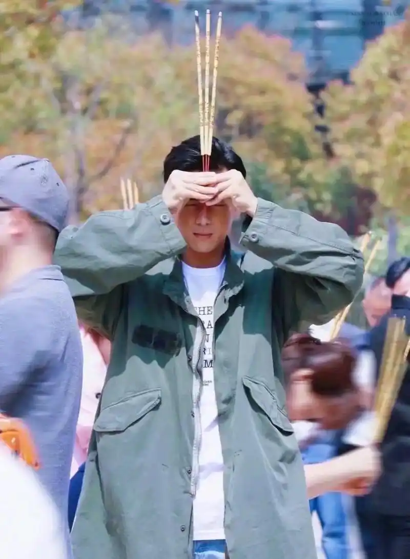 李现 #亲爱的热爱的开播两周年 2019年的那个夏天演员李 - 抖音