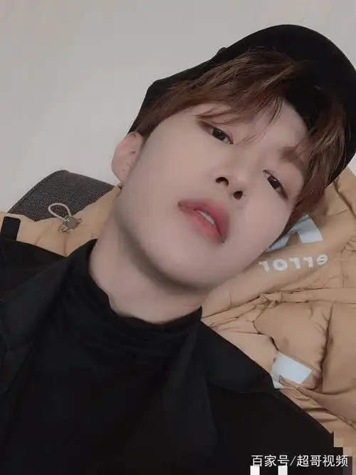 范丞丞与众不同的自拍照,你们看了吗?