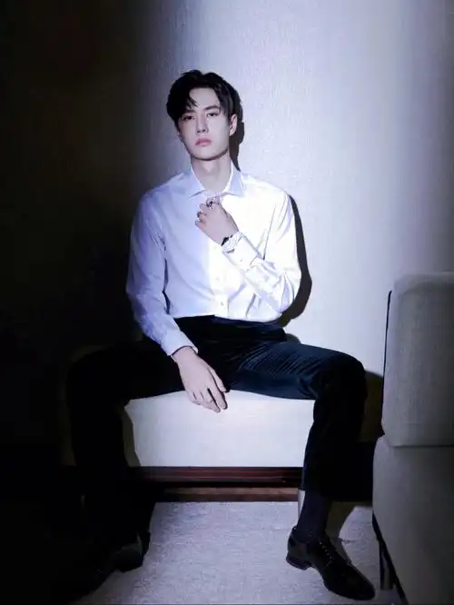 穿白衬衫最帅的男人不接受反驳