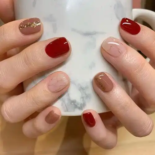 超显手白的美甲颜色(什么颜色指甲油显手白?)_捷讯网