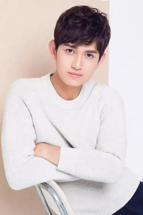 p>马可,中国内地男演员,1990年2月9日出生于河南省商丘市.