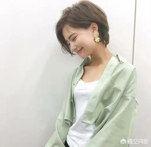 能不能提供一些短发发型图片咯齐肩短发图片女2020最新款