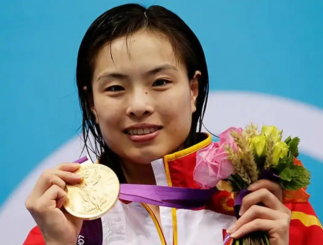 吴敏霞的个人资料("跳水女王"吴敏霞的励志人生,和她生命中深爱的一个