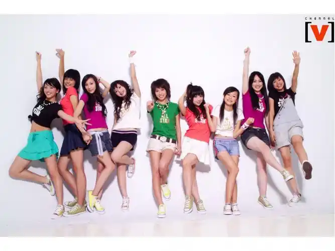 黑涩会美眉壁纸819