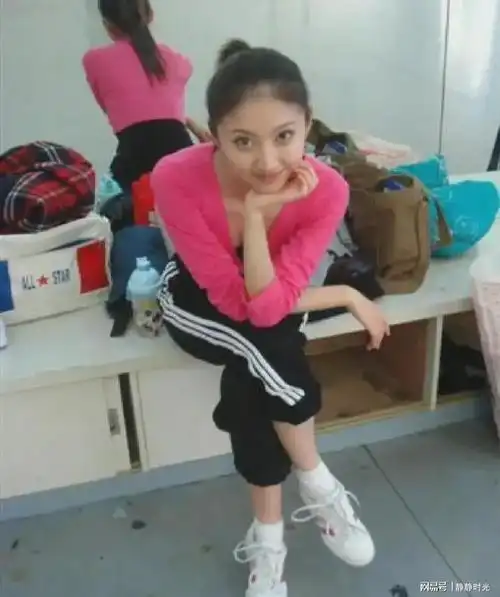 景甜大学时的旧照流出真的是好清纯