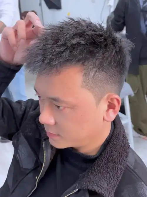 男士发型之摩根锡纸烫