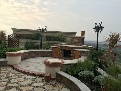 成都芳心草金悦湾美式楼顶花园_手机搜狐网