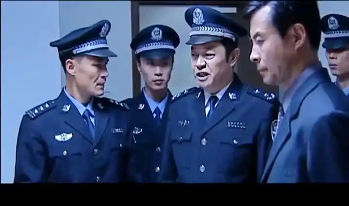 罪域李市长要刘东方立军令状一个月内破不了案就辞职