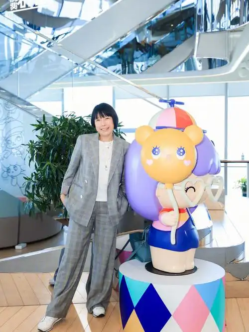 泡泡玛特王宁女儿表演我的一天