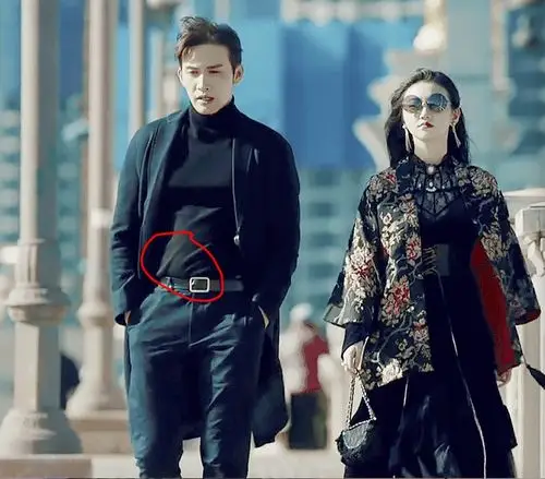 张彬彬这是小肚子还是腹肌?