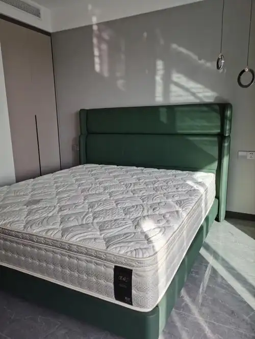 美国金可儿床垫顾客家的送货实景图