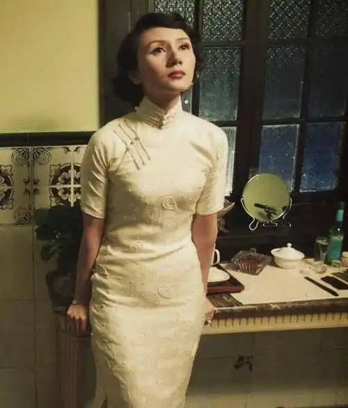 袁泉穿旗袍让我很惊讶!