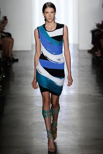 ohne titel秀场趋势速递:拼接休闲风