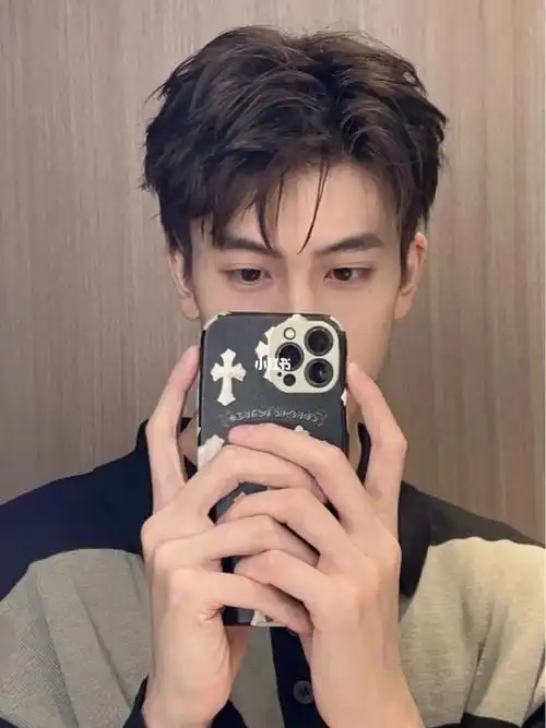 帅气阳光发型轻熟风四六分