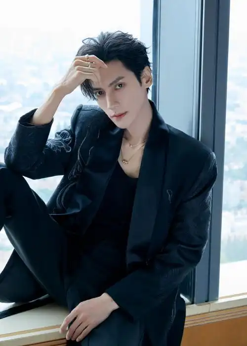 罗云熙##罗云熙杜莎双蜡像揭幕