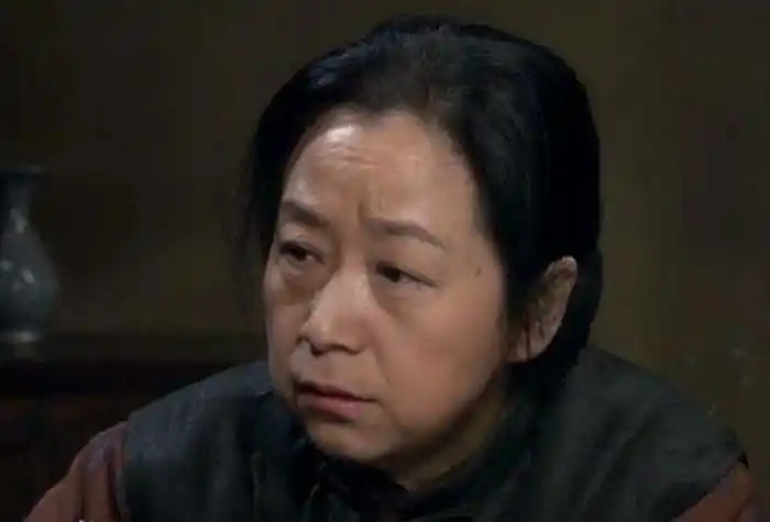 张国立前妻罗秀春现任老婆邓婕为什么没有生子