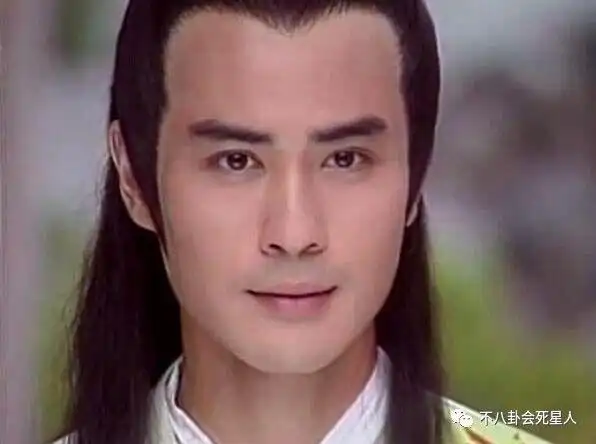 《绝代双骄》演员现状,燕南天成亿万富豪,她无戏可拍转当护士