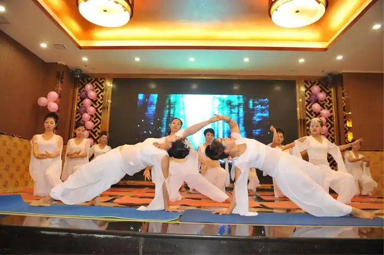 9.15(二)舞韵瑜伽