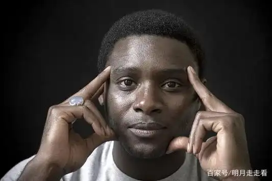 他们的长相,体格是现存的,在纯粹意义上最接近于智人的人种,是最古老