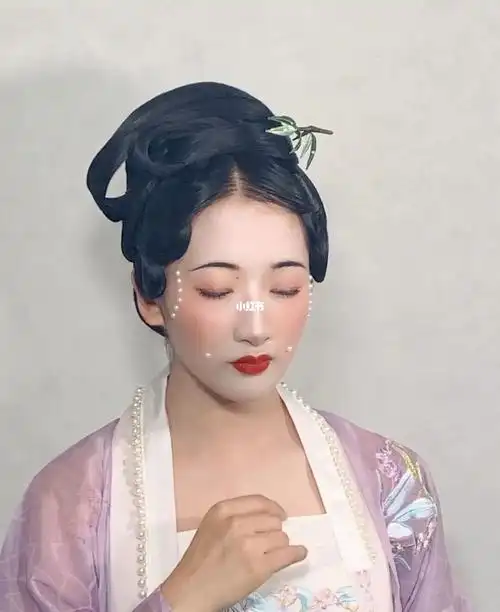 课堂演示发型宋制汉服发型