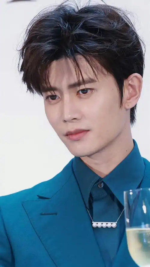 夏日环游指南##超话星愿池##tasaki塔思琦中国区品牌代言人任嘉伦