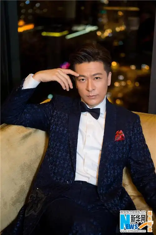 西装马卡龙于毅跨界获金顶奖设计师刘勇助力