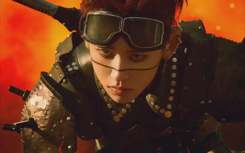 新歌逆流而上mv中帅气的小鬼