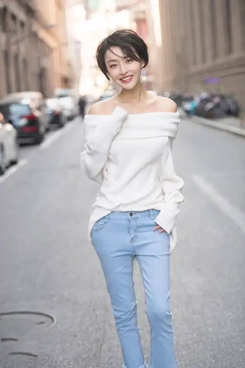 原名杨洋,1989年6月8日出生于江西省赣州市章贡区,中国内地女演员