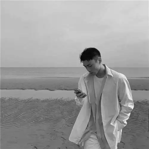 男人黑白头像男人味