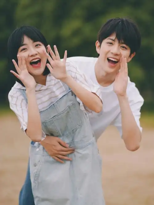 又到了给大家分享情侣拍照小技巧的时候啦,希望在这个恋爱的季节,能给