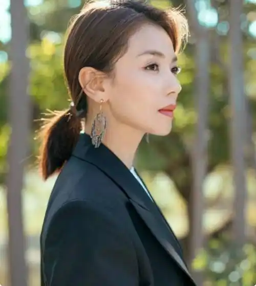 假头套别乱戴了,从刘涛到鞠婧祎,成功把观众恶心到了_角色_头发_造型