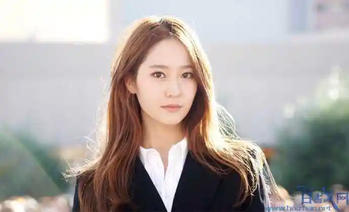 朴灿烈亲吻郑秀晶图片上线了男方爆棚的异性缘还真是有那么回事