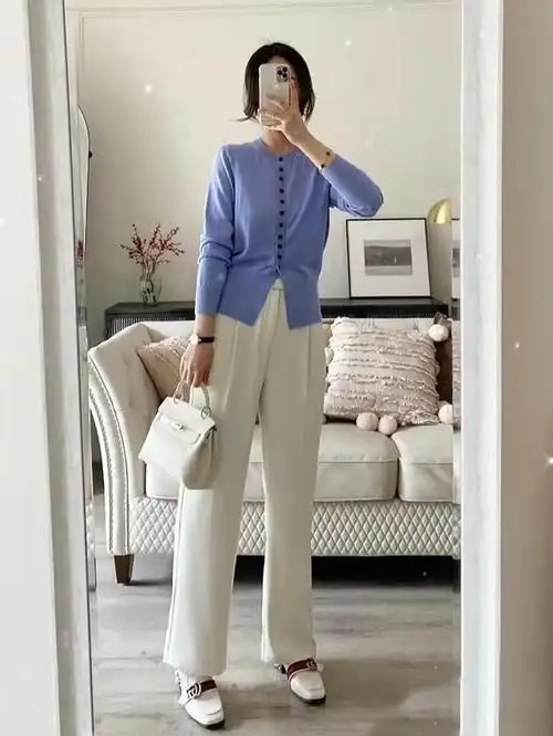 开春必备的白色阔腿裤基础色系更好搭配小个子也可以轻松驾驭