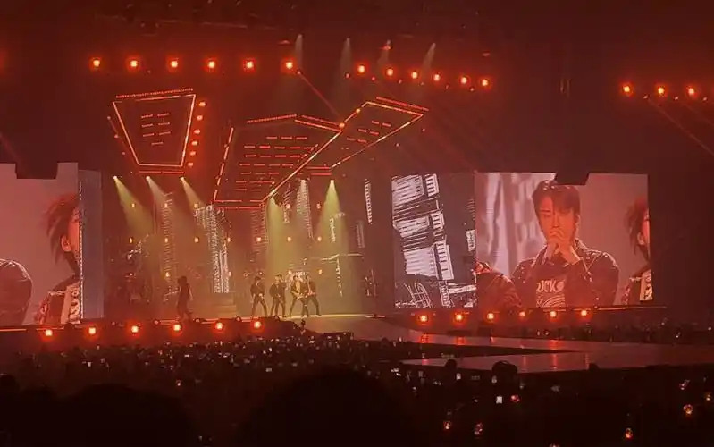 treasure香港演唱会 bangbangbang现场 dna启动