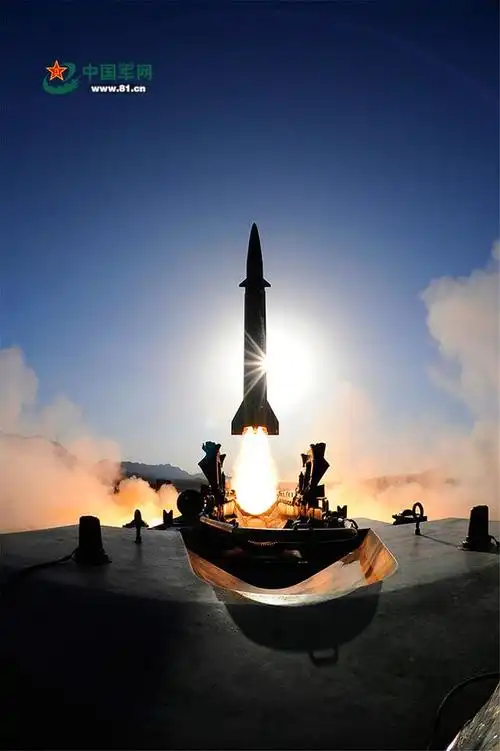 东风快递发射大场面帧帧大片(东风快递送导弹全程画面公开!震撼人心)