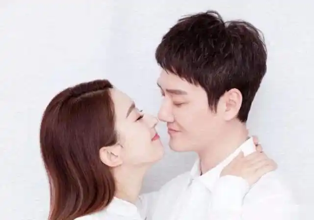 你喜欢赵丽颖和冯绍峰这一对夫妻吗?