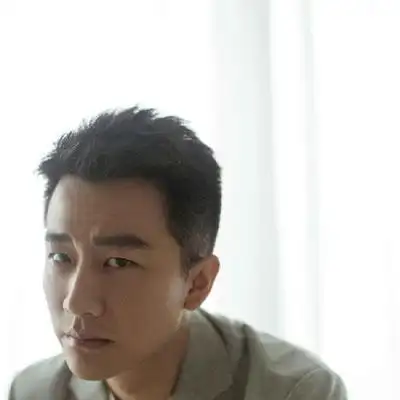 黄轩头像最新图片