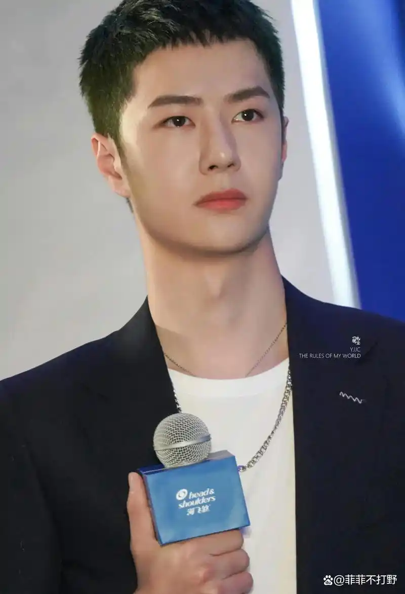 寸头才是检验颜值的标准,十二位男明星寸头造型一见高下