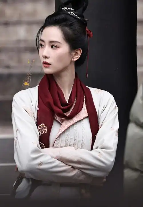 《亲爱的自己》《风中奇缘》等更多诗诗经典作品～#刘诗诗叶平安妆造