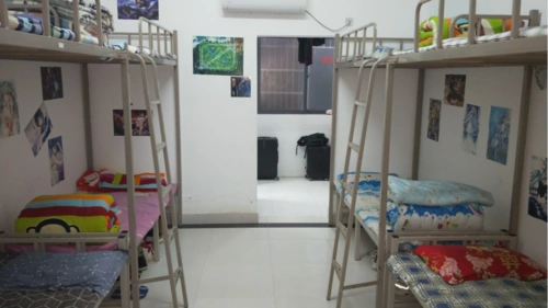 齐动手,洒汗水,爱清洁,享文明-江陵县实验高级中学_江陵县职业教育