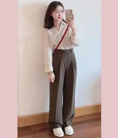 身高不足150的女生,该怎样穿才显高显气场?