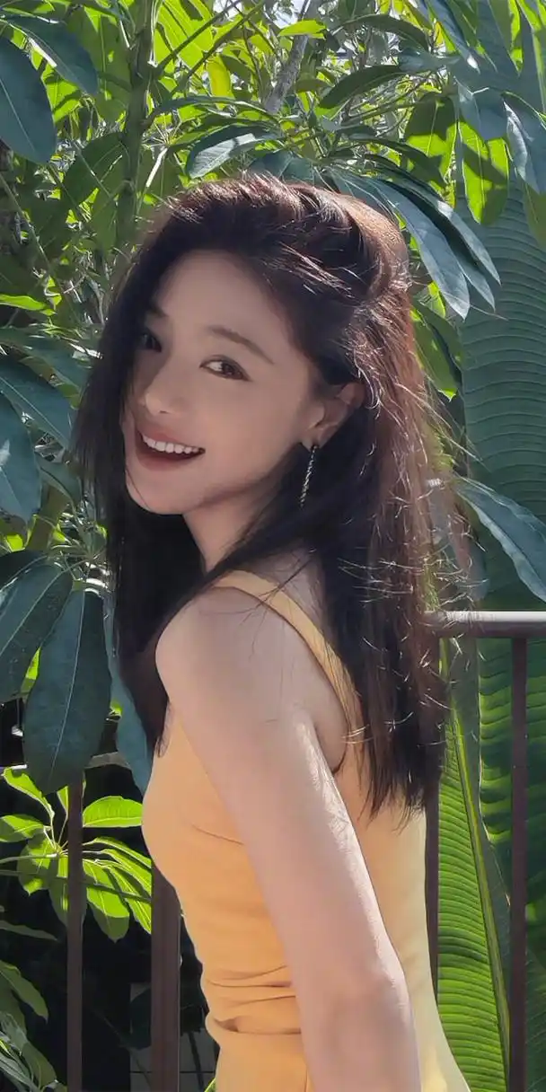 邓家佳冬日暖阳壁纸