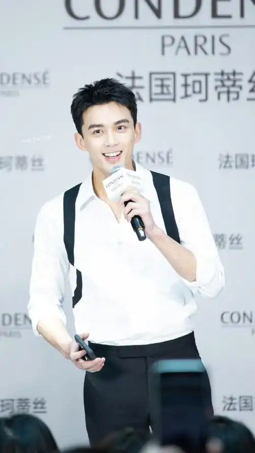 吴磊杭州活动路透##吴磊白衬衫生图##吴磊杭州