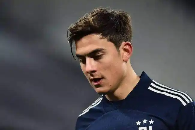 足坛史上最帅的十大球星(足坛现役十大高颜值球星,c罗第五,j罗第二