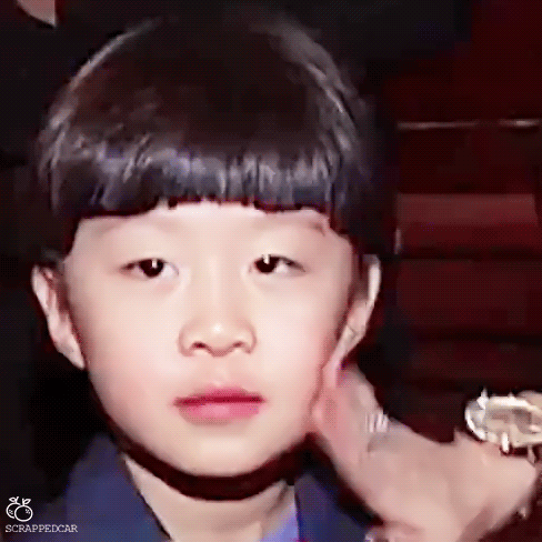 范冰冰家庭旧照曝光四口人都气质不凡范丞丞容貌大变