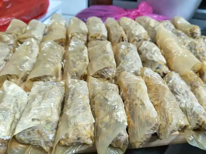 江西省抚州市南丰县特色小吃——油炸纸包