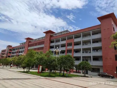 湘东中学2022届高二年级秋季开学须知 - 美篇